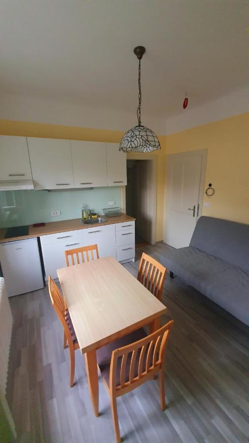Aparthouse Macek Apartment Любляна Екстериор снимка