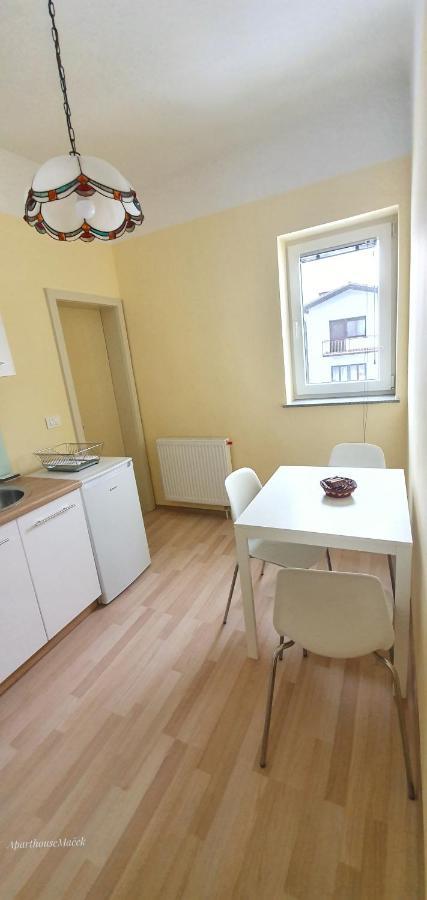 Aparthouse Macek Apartment Любляна Екстериор снимка