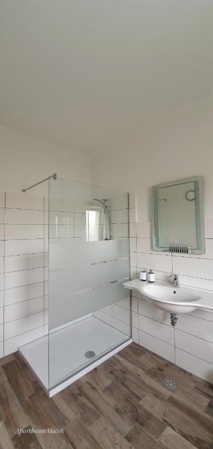 Aparthouse Macek Apartment Любляна Екстериор снимка