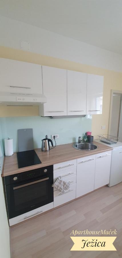 Aparthouse Macek Apartment Любляна Екстериор снимка